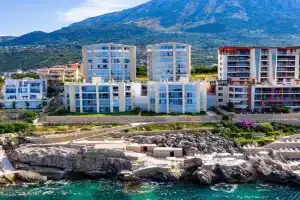 Apartment 555, Dobra-Voda