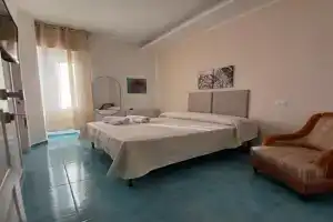B&B due stanzulelle Mini-hotel, Salerno