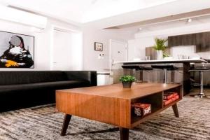 Newly Renovated 2bed, 2bath private apartment, minutes from Boston., Brookline