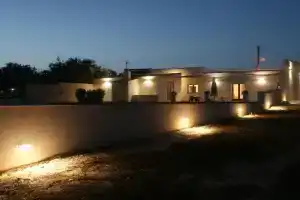 Villa Cad'à, Cava d'Aliga