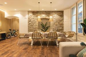 Bravissimo Ferreries, unique 3-bedroom apartment, Girona