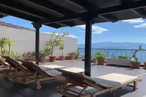 Orange sea view Penthouse, Sarande