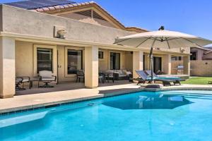 11 Mi to Dtwn Home with Pool, Phoenix