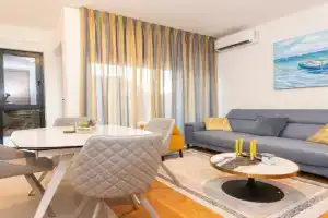 Apartment Gardenija, Tivat