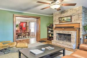 Milwaukee Home Less Than Half Mi to Lake Michigan! Guest house, Milwaukee