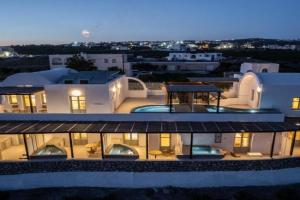 New Villa Katerina Collection, Megalokhori