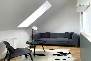 Bright + Cozy Dachgeschoß Maisonette im Zentrum Apartments, Bregenz