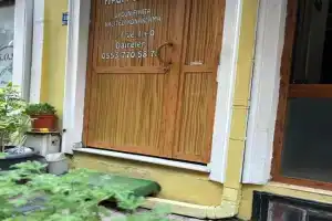 Efe Can Apart, Canakkale