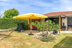 Beautiful Home In With Kitchen Guest house, Bredene