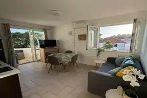 Apartman Vera, Brela