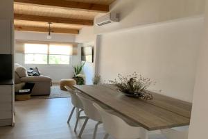 Flat in City Centre - 5 mins from Old Town and Train Station Apartments, Girona