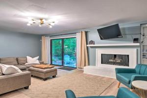 Stylish Townhome Less Than 5 Mi to Downtown! Guest house, Durham