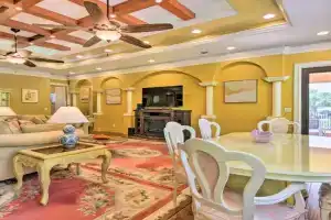 Elegant Home with View - Walk to Beach! Guest house, Venice