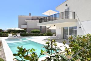 Villa Abyss, Zadar