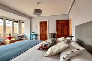 Housing Catedral Apartments, Leon