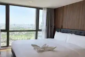 Oakwood Suites Tiwanon, Bangkok