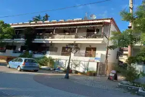 HOTEL AGNI -ENOIKIAZOMENA DIAMERIZMATA, Kallithea