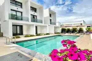 White Lion Apartment 1, Kallithea