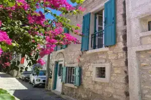 Özel tasarımlı TARİHİ TAŞ EV Guest house, Cesme