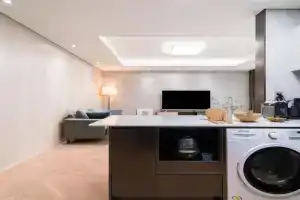 Le Collective station Apartments, Busan