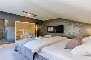 La Vida Apartments, Bar