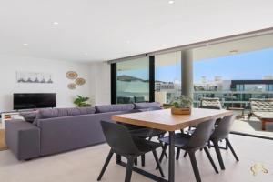 Beautiful apartment with views in Fuengirola Higueron West, Benalmadena