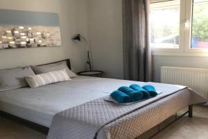 Georgia’s cozy rooms #4, Kavala