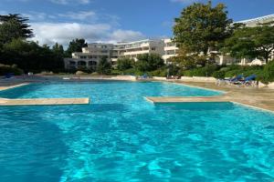 Appartement avec grande terrasse dans un magnifique parc à 5 minutes de la plage Apartments, La Baule-Escoublac