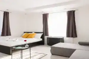Stílusos lakás ingyenes parkolással Apartments, Debrecen