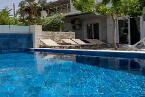 Thomas House - Private Pool - Sleeps 6, Hersonissos