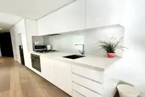 1 Bedroom Modern Apartment Near Crown and CBD, Melbourne