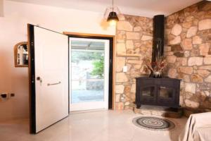 Sarti View House, Sarti