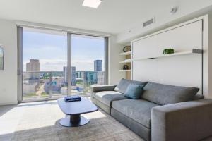Stylish Stay in the Heart of - Walk to Bayside & Bayfront Park Apartments, Miami