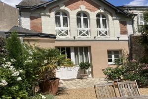 La Maison du Cocher - Chambre indépendante climatisée en Hypercentre - Lit Queen Size Apart-hotel, Angers