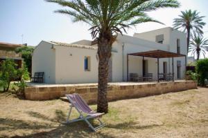 Casa nel Sud-Est, Cava d'Aliga