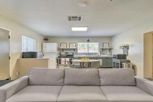 El Paso Cottage - Walk to UMC and Texas Tech!, El Paso
