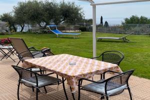 CASA VISTA MARE - Superb garden and Parking included, Imperia