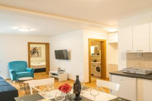 Apartmani Central 7 & Free parking, Vrnyachka Banya