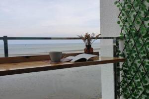 Best Moments studio balcony- Imperium Resident, Kuantan