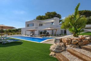 Abeto by Aguilarent Villa, Javea