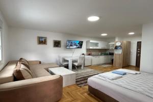 Apartmani Central 8 & Free parking, Vrnyachka Banya