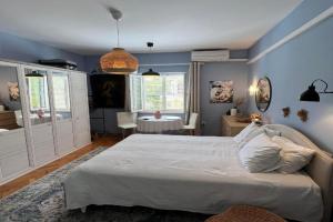Blue Room and Private Bathroom, Cavtat