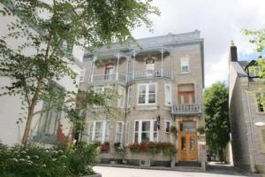 Hotel Ermitage, Levis