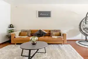 Luxe apt with parking & garden in wilrijk Apartments, Antwerp