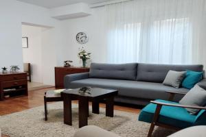 MILA city center-free parking Apartments, Vrane