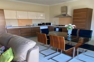 Newly Refurbished Central apartment, Mellieha