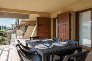 QUIET PLACE close to city center Apartments, Desenzano del Garda