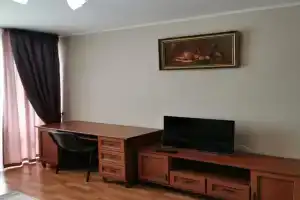 1 komnatnaya v samom tsentre s vidom na skver Apartments, Kostanay