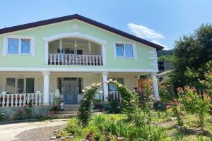 Green House, Dilijan