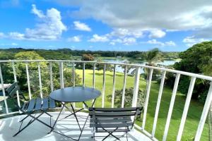 Stunning Views Best location in 2BR modern Condo Apart-hotel, Hilo